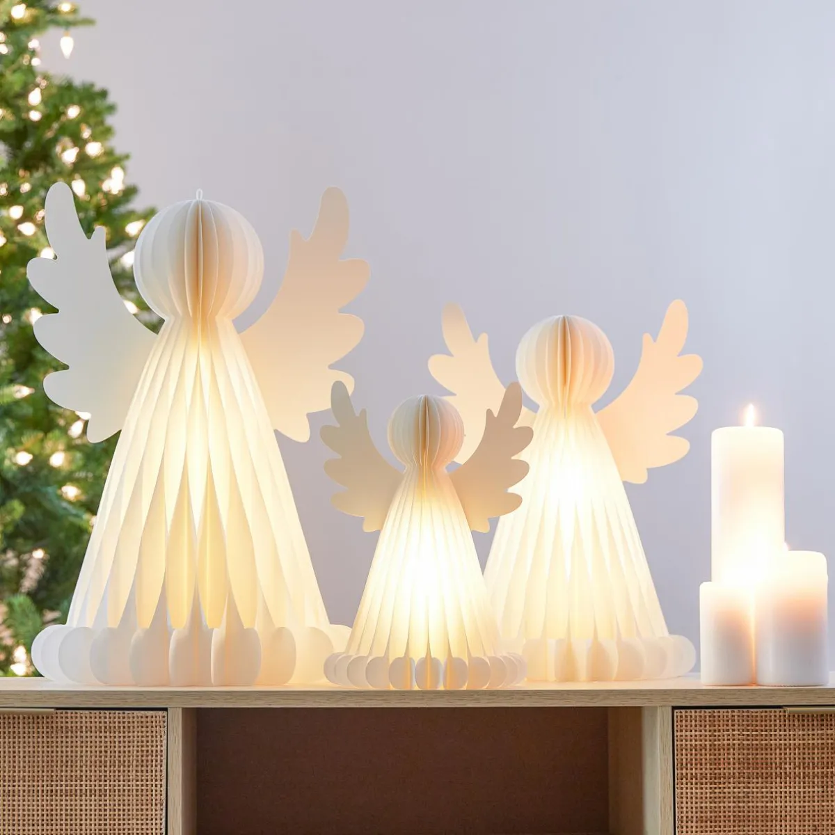 KOOPMAN Ange lumineux à piles 6 LED (H28 cm) Papier fermeture magnétique Blanc Sale