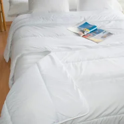 BLEU CALIN Couette Chaude (260 x 240 cm) Segmentable he Blanc