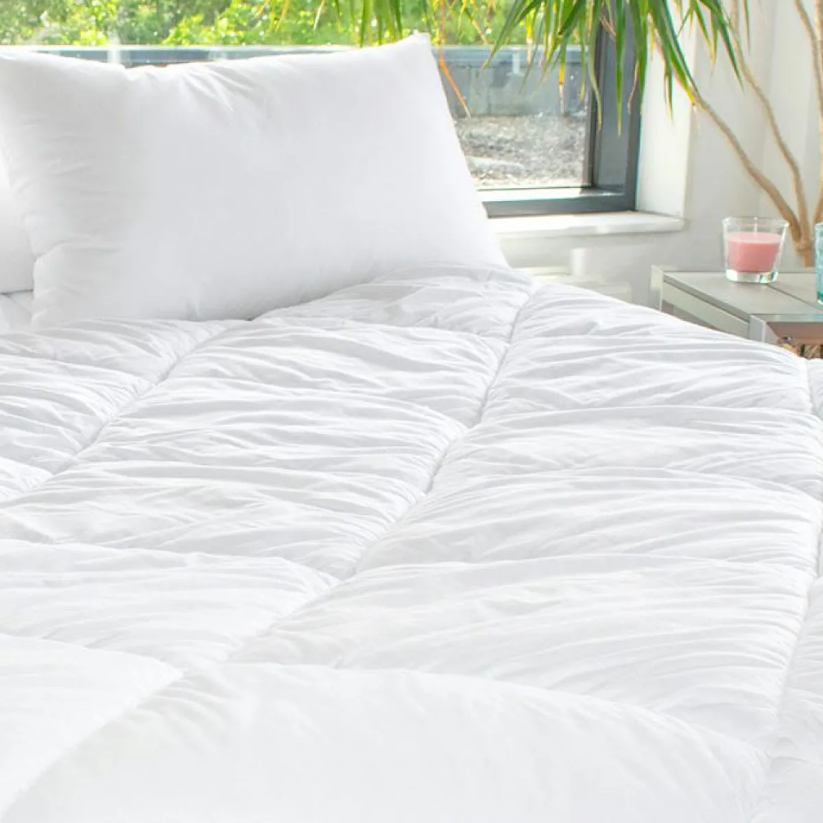 EMINZA Couette Chaude (140 x 200 cm) Microfibre Lavable à 95°C he Blanc Sale