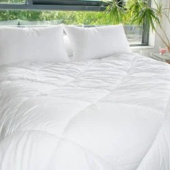 EMINZA Couette Chaude (240 x 220 cm) Microfibre Lavable à 95°C he Blanc Hot