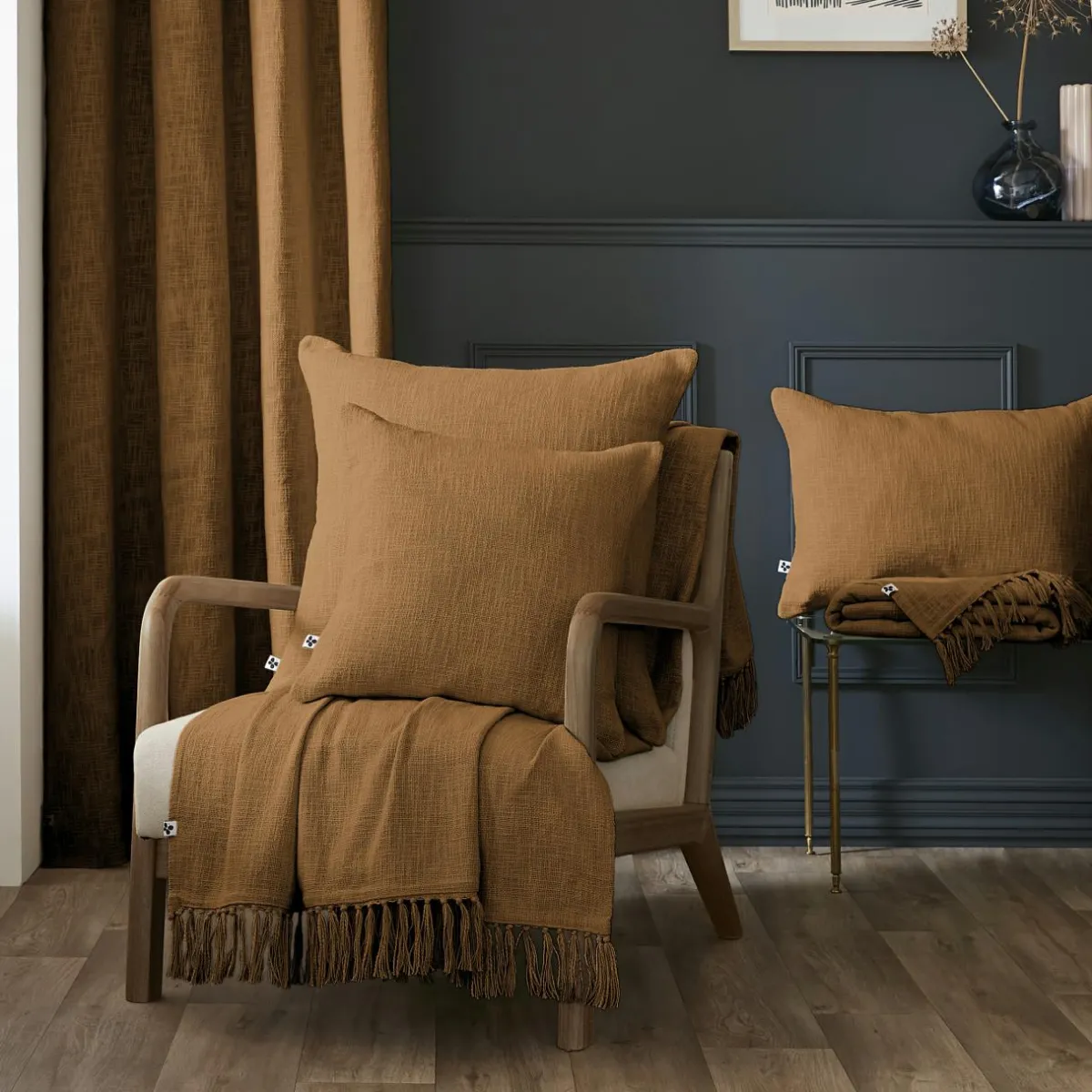 L'EFFET PAPILLON Coussin carré coton (60 x 60 cm) Sixtine Camel New