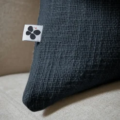 L'EFFET PAPILLON Coussin carré coton (45 x 45 cm) Sixtine Bleu nuit Hot