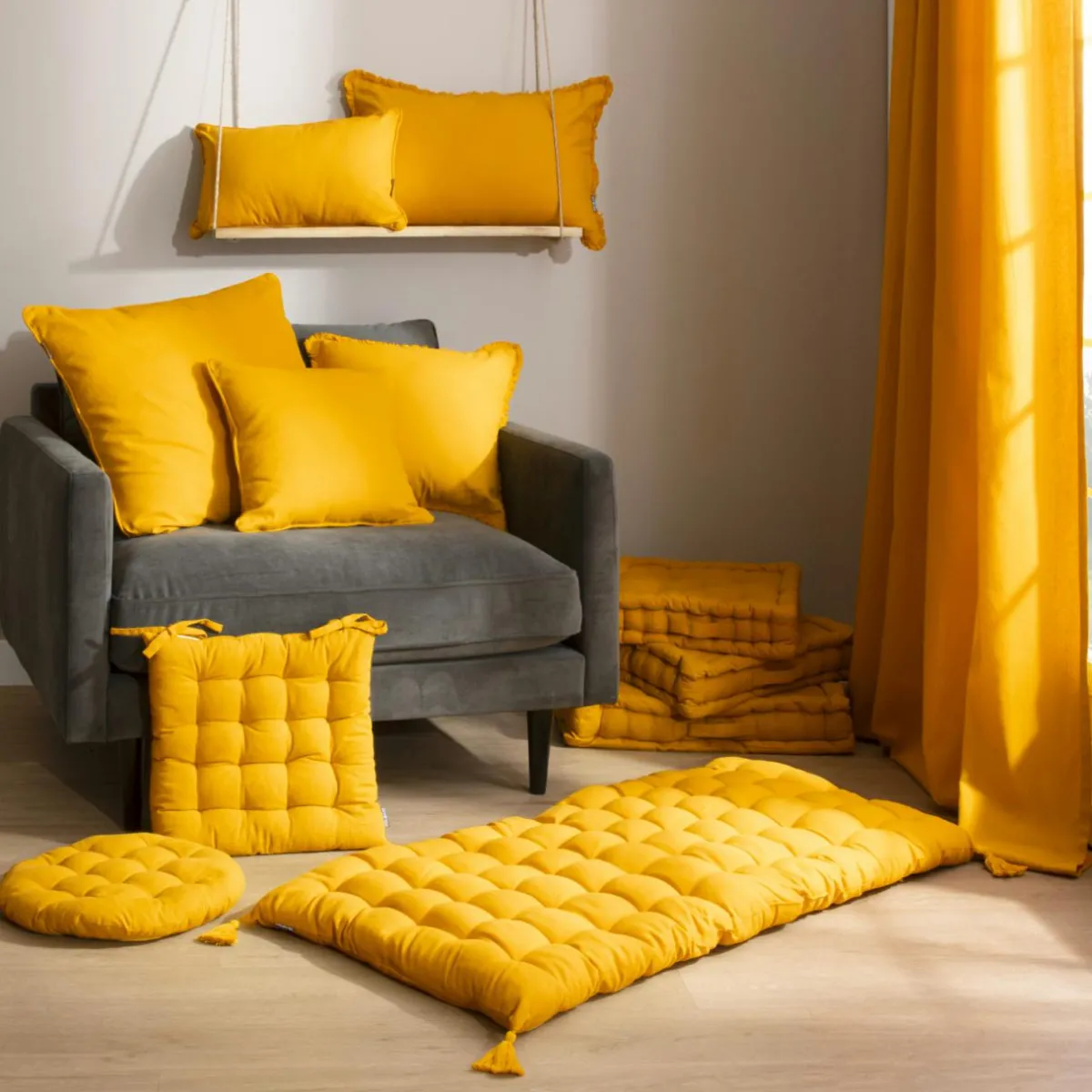 EMINZA Coussin de sol coton (50 x 50 cm) Pixel Jaune moutarde Hot