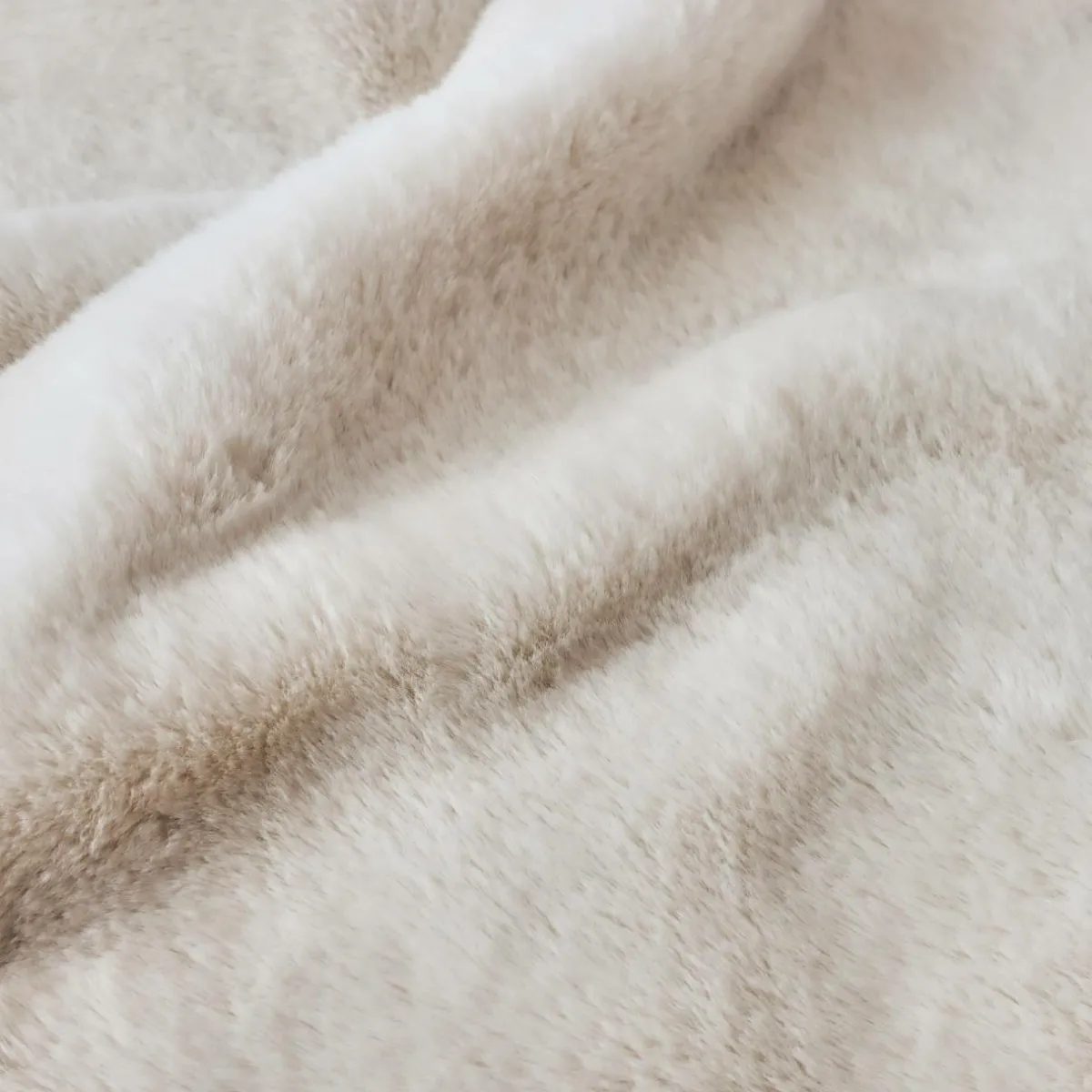 EMINZA Coussin rectangulaire fausse fourrure (40 x 60 cm) Finn Blanc Clearance