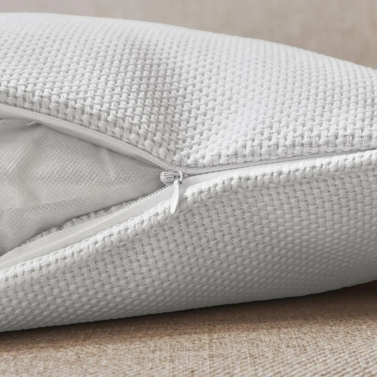 EMINZA Coussin rectangulaire tissé (40 x 60 cm) Alba perle Blanc Outlet