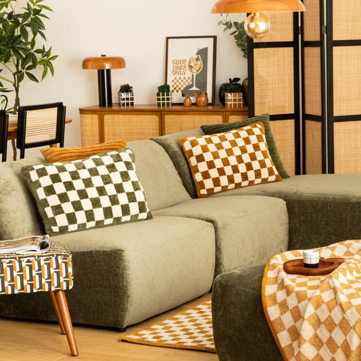 Atmosphera, cru017dateur d'intu017drieur Coussin rectangulaire tufté (38 x 58 cm) Damier Jaune ocre