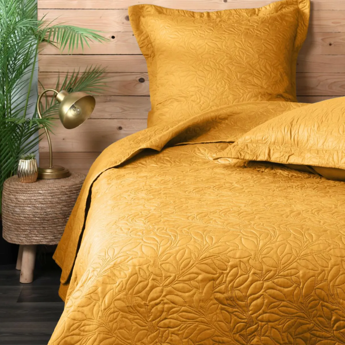 LOVELY CASA Couvre-lit et taies d'oreiller (260 x 240 cm) Cassandre curry Jaune Sale