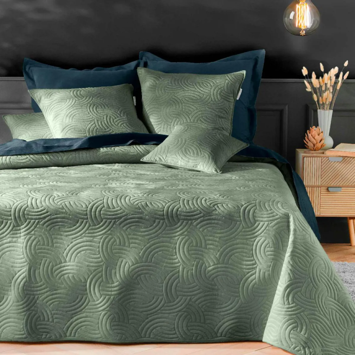 douceur d'intu017drieur Couvre-lit matelassé et deux taies d'oreiller (220 x 240 cm) Solange cédre Vert Online