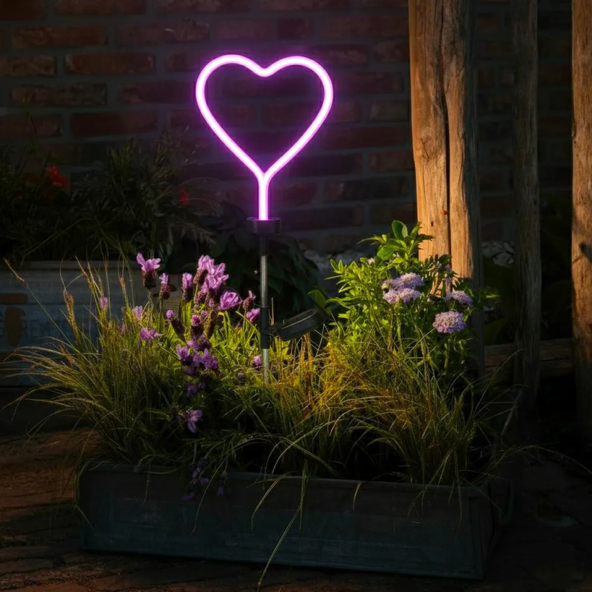 KAEMINGK Décoration lumineuse Solaire à piquer au sol (H82 cm) Coeur néon Rose