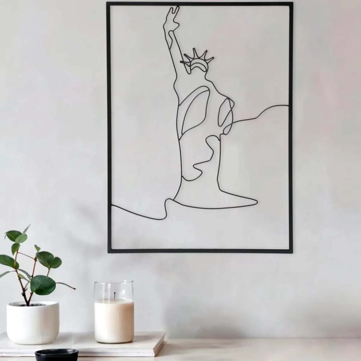 EMINZA Décoration murale en métal (H40 cm) Statut de la Liberté Noir