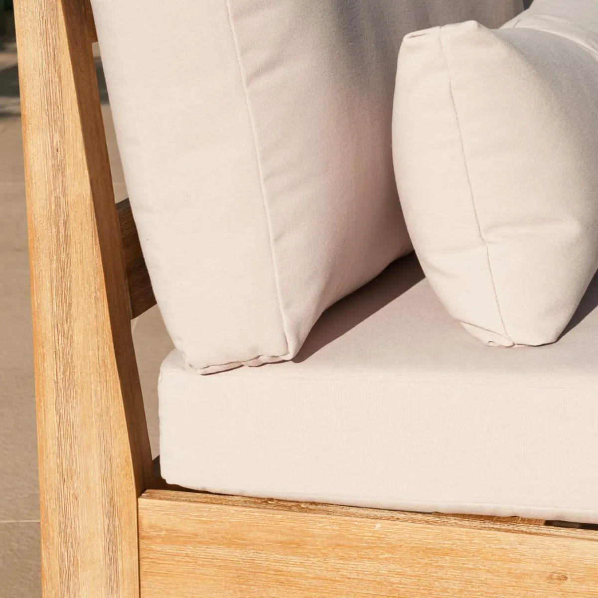 MOBELLIA Fauteuil de jardin en bois d'acacia Bornéo Sable Outlet