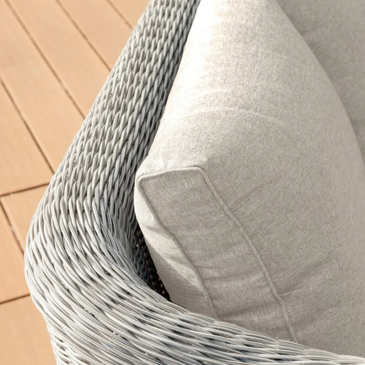 MOBELLIA Fauteuil de jardin en résine tressée Calvi Gris et taupe Tressé Gris - Taupe Hot