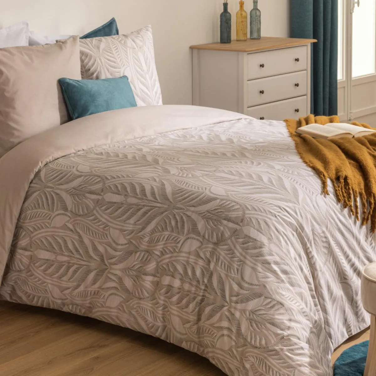ATMOSPHERA Housse de couette et deux taies coton (240 x 220 cm) Nalh Beige