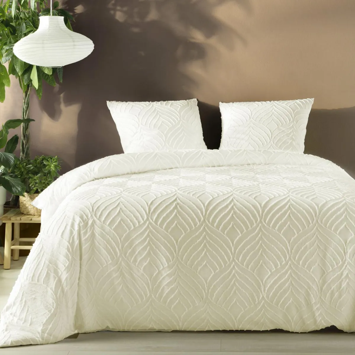 douceur d'intu017drieur Housse de couette et deux taies microfibre tuftée (240 x 220 cm) Heltie Ivoire