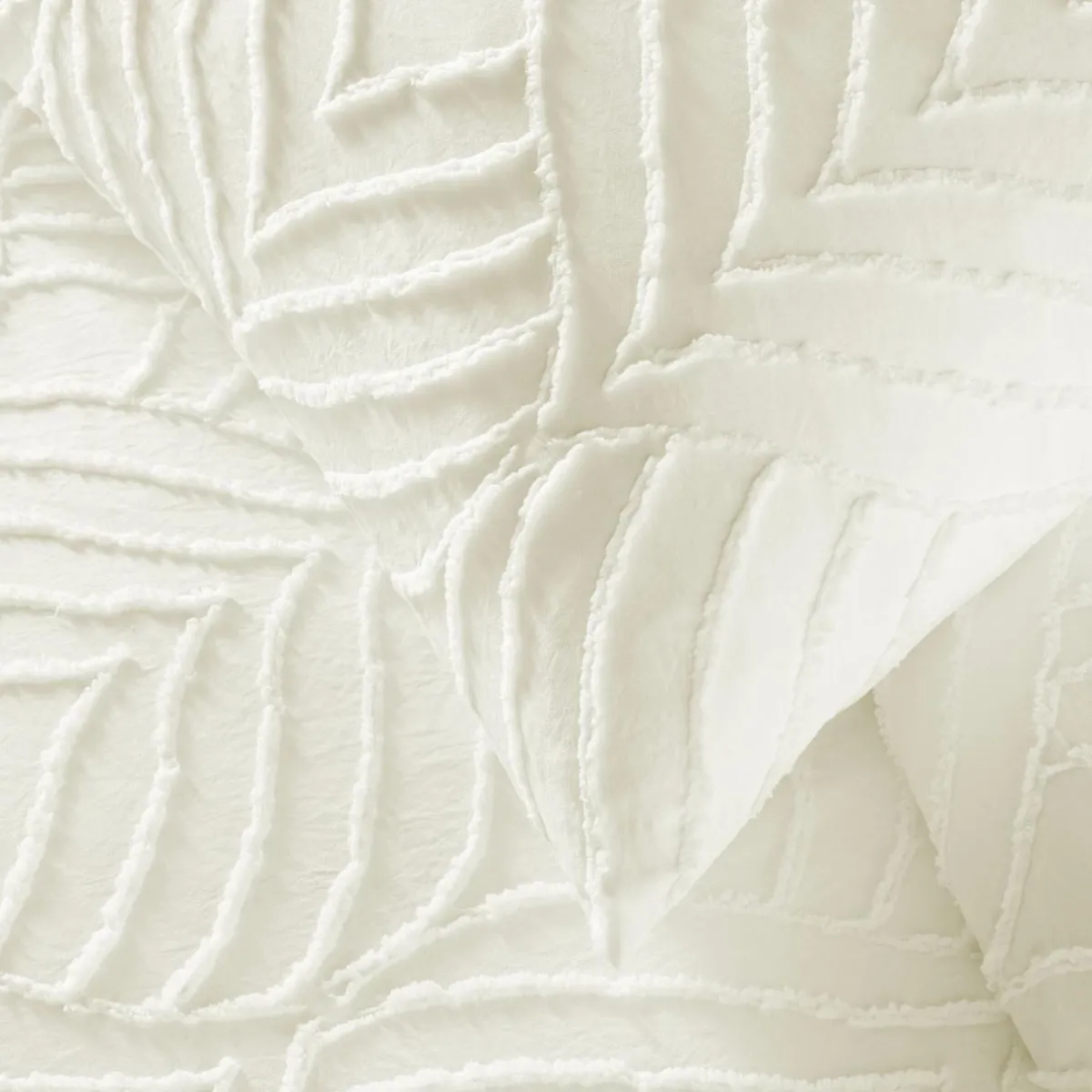 douceur d'intu017drieur Housse de couette et deux taies microfibre tuftée (240 x 220 cm) Heltie Ivoire