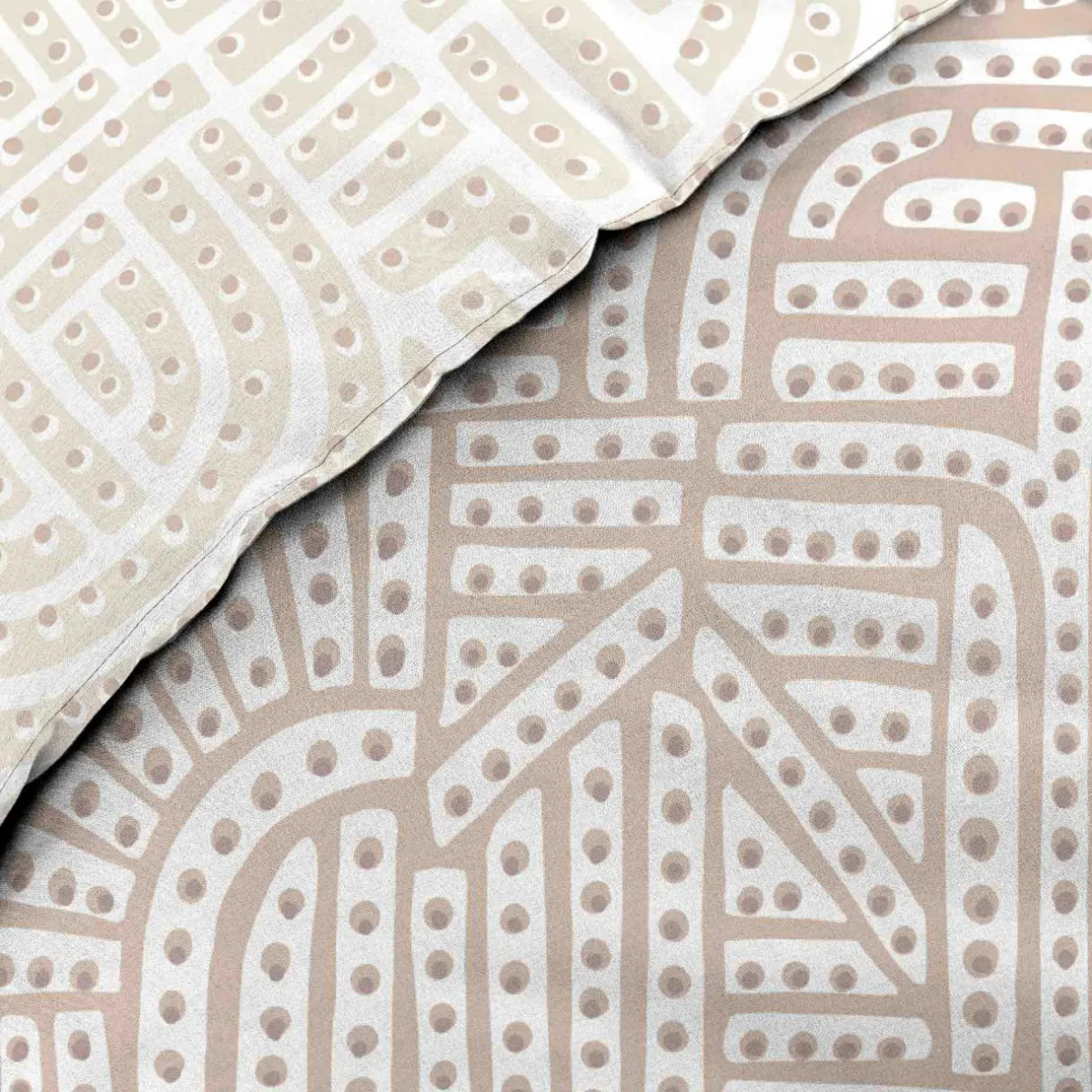 douceur d'intu017drieur Housse de couette et deux taies d'oreiller percale de coton (260 x 240 cm) Eliot Beige Outlet