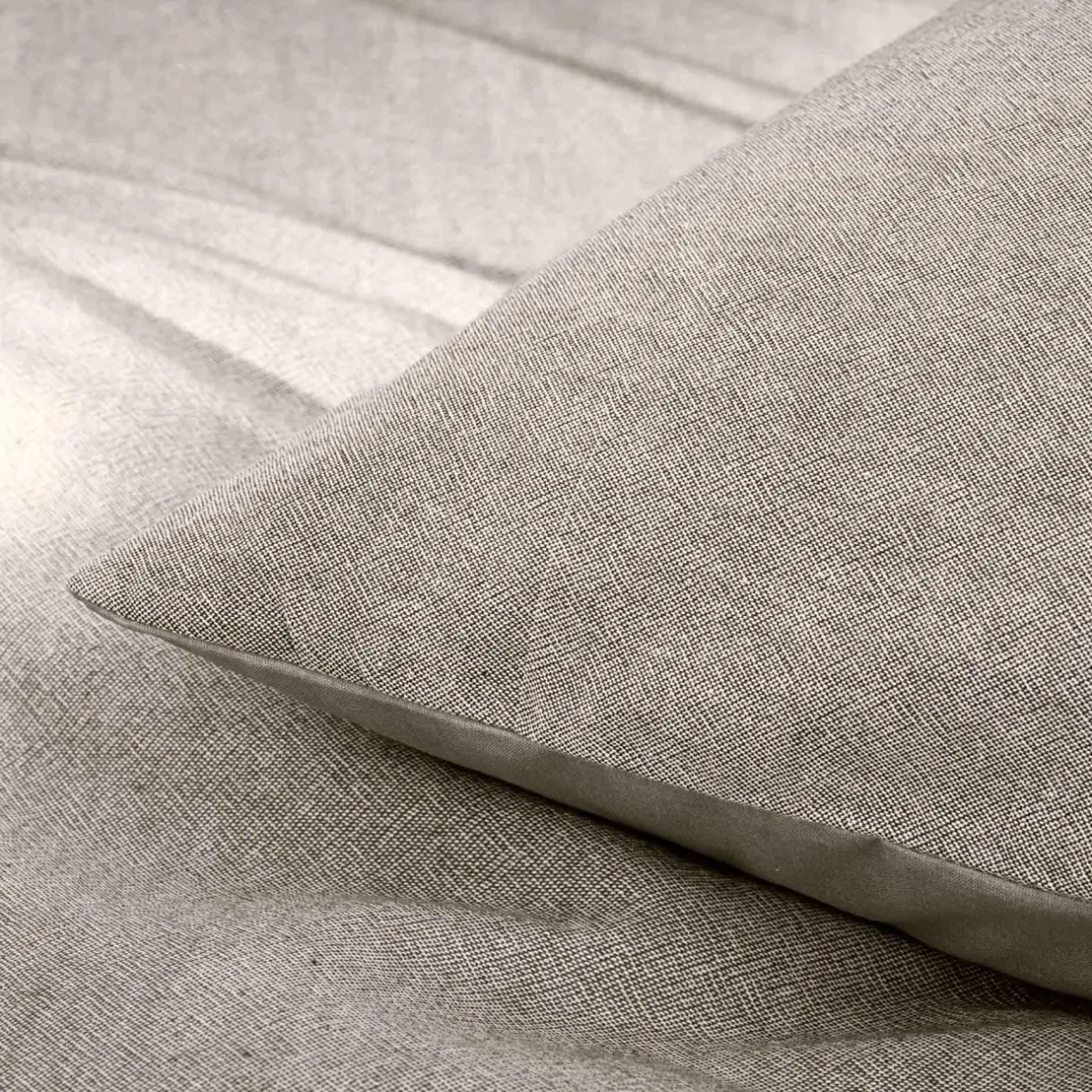 douceur d'intu017drieur Housse de couette et deux taies d'oreiller coton (260 x 240 cm) Meline Gris Anthracite Discount