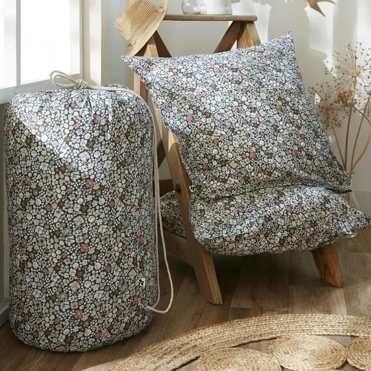 L'EFFET PAPILLON Housse de couette et deux taies coton (260 x 240 cm) Malia Multicolore New