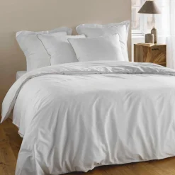 DOUCEUR D'INTERIEUR Housse de couette et deux taies coton (240 x 220 cm) Noémie he Blanc Hot
