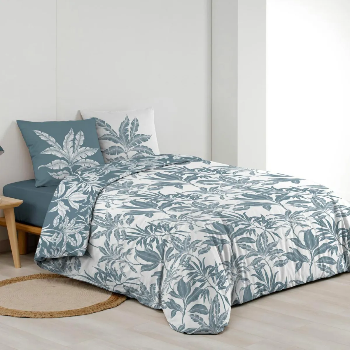 douceur d'intu017drieur Housse de couette et deux taies d'oreiller en coton (240 x 220 cm) Hera Bleu