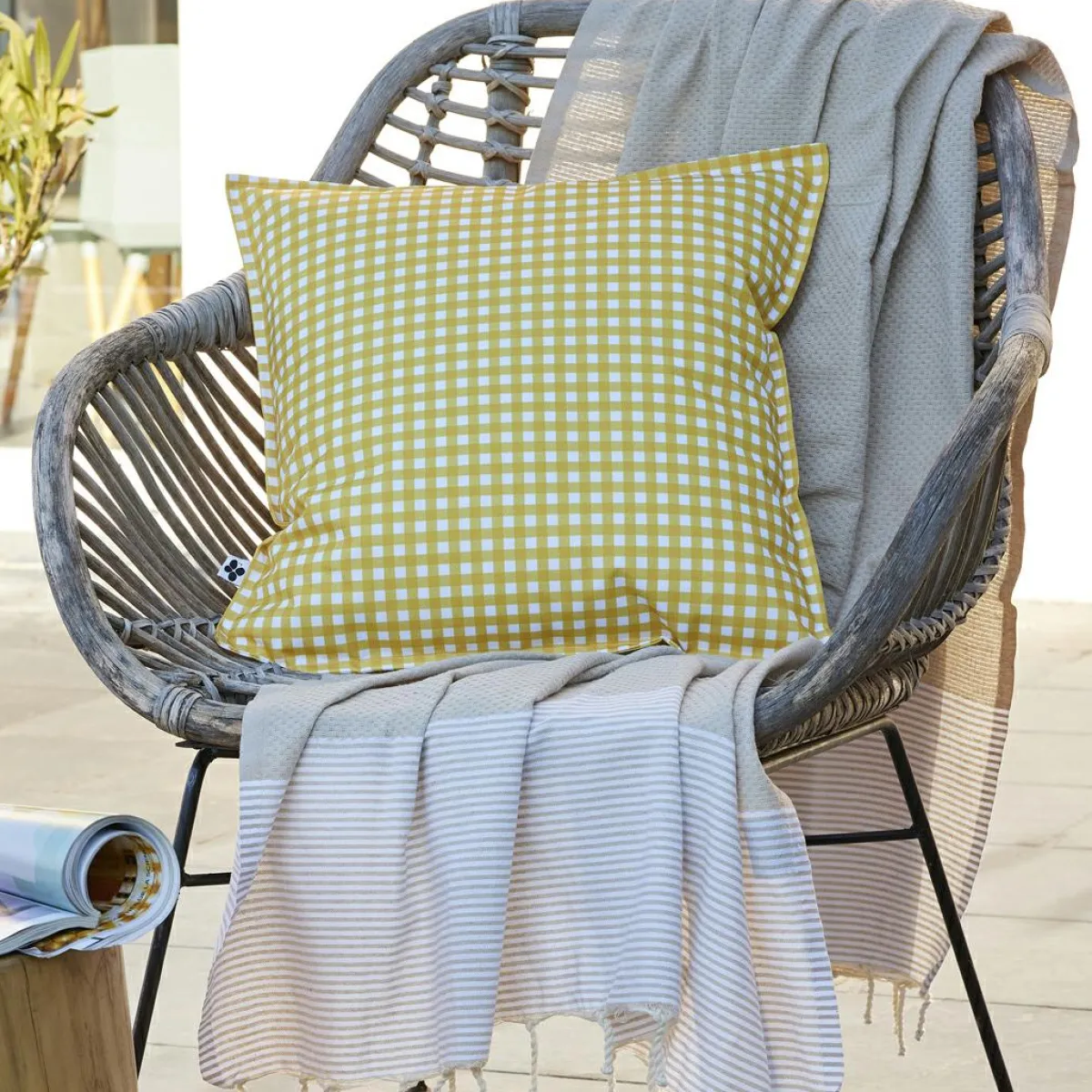 EMINZA Housse de coussin extérieur carrée (45 x 45 cm) Vickie Jaune Vichy jaune