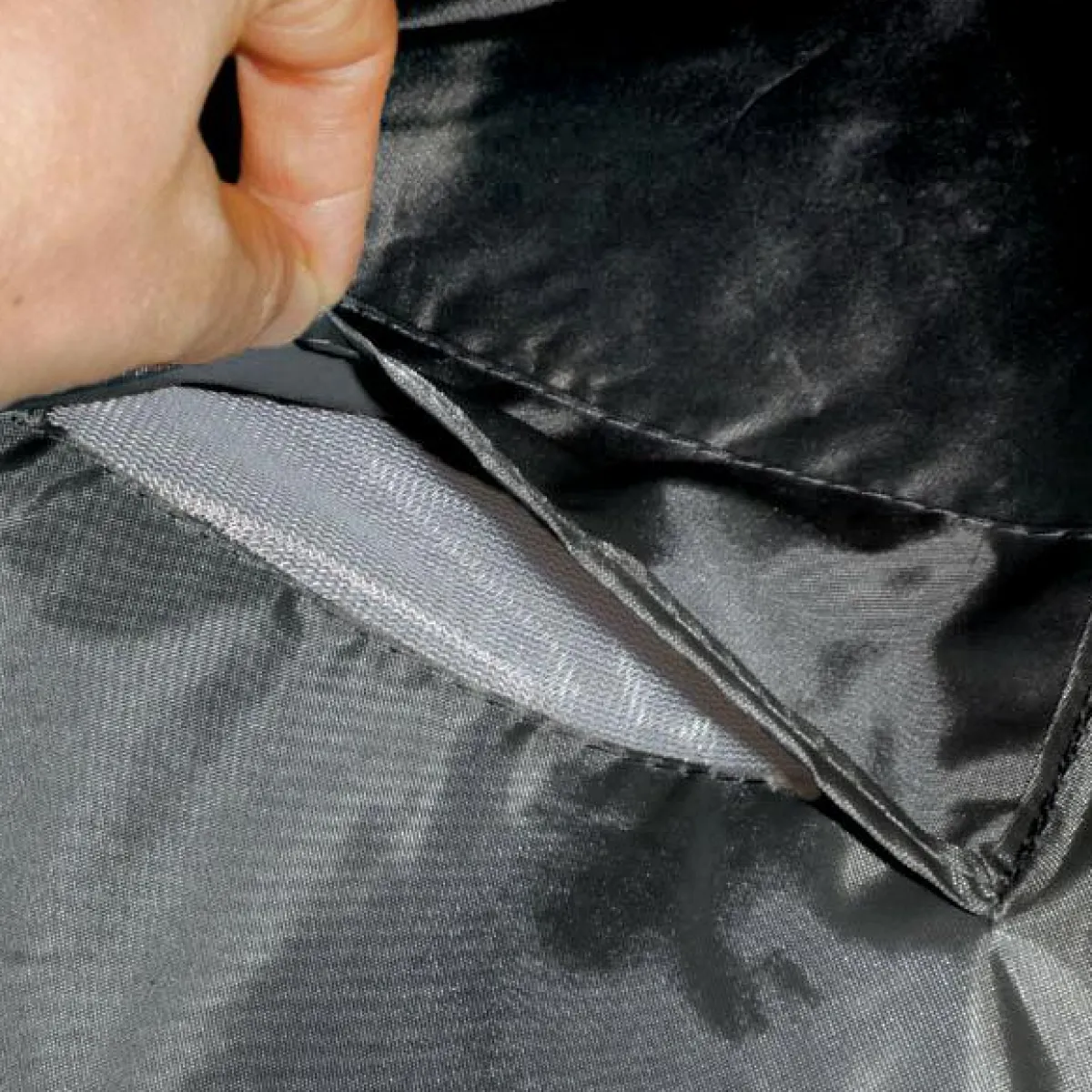 MOBELLIA Housse de protection Imperméable pour Table carrée (165 x 165 cm) Gris Online