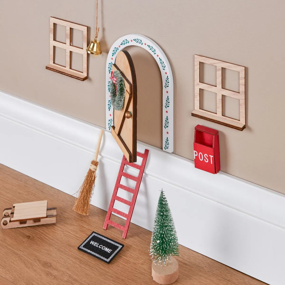 JJA Lot de 10 accessoires déco en bois (H17 cm) Porte de petite souris Multicolore Sale