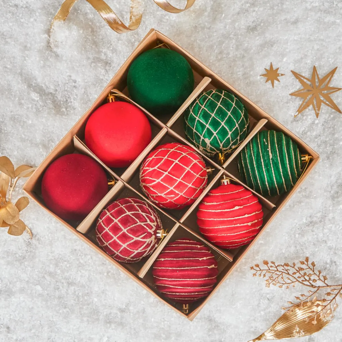 JJA Lot de 9 boules de Noël (D80 mm) Muswell et vert sapin Bordeaux New