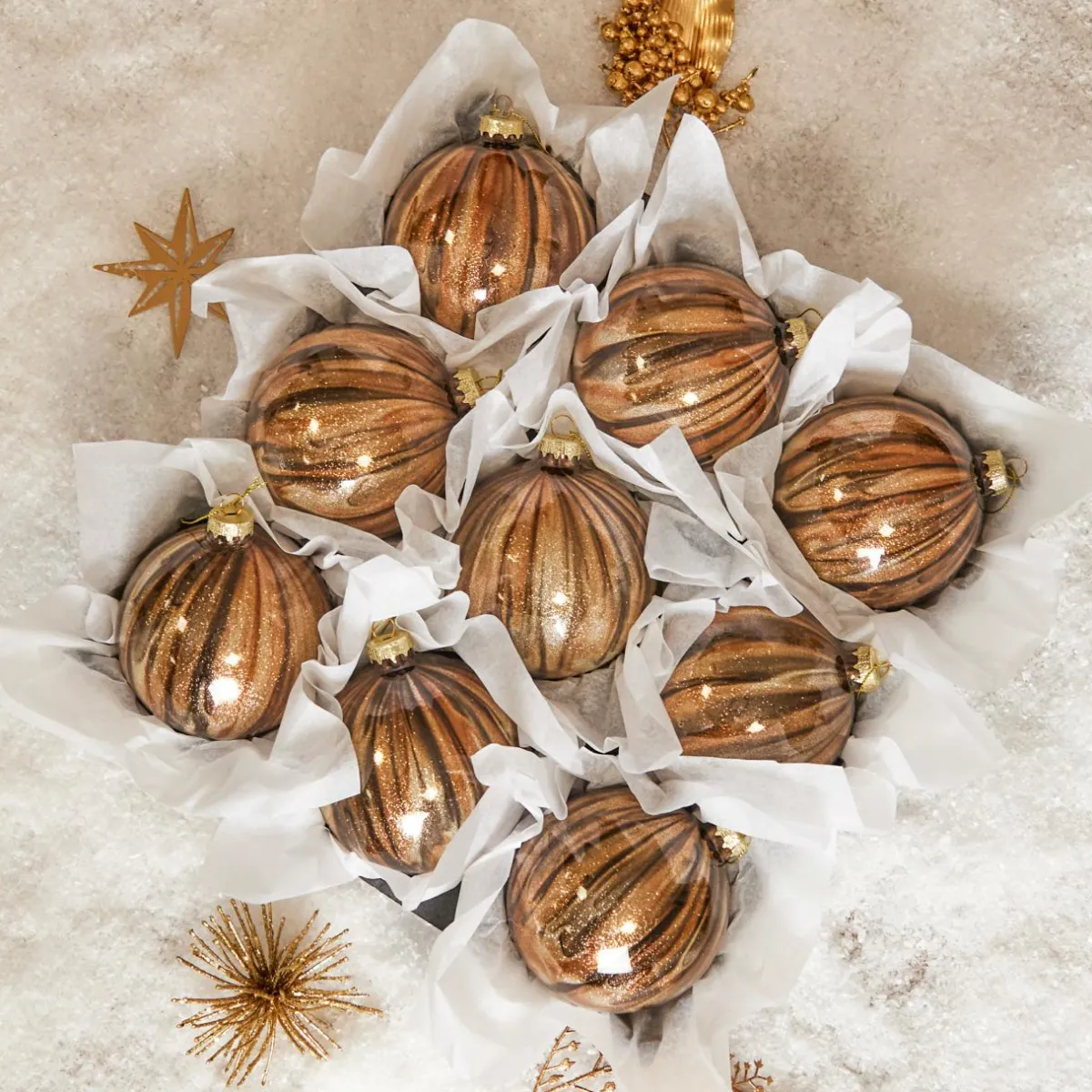 KOOPMAN Lot de 9 boules de Noël en verre (D100 mm) New York Brun scintillant Marron Online
