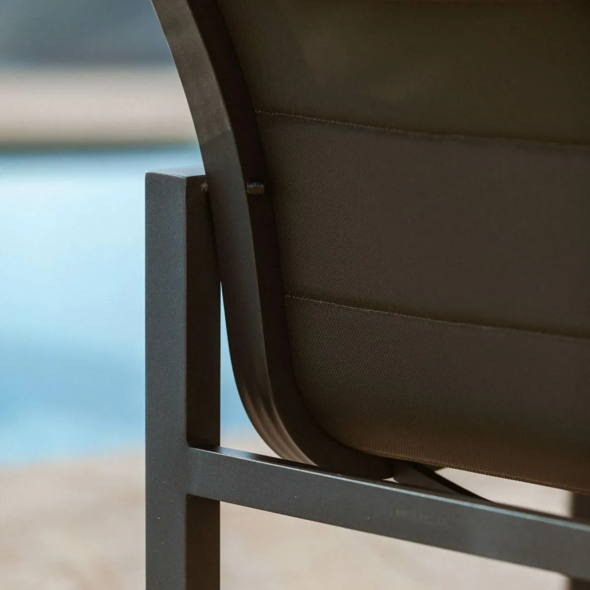 MOBELLIA Lot de 2 fauteuils de jardin en aluminium Elba Gris Anthracite Hot