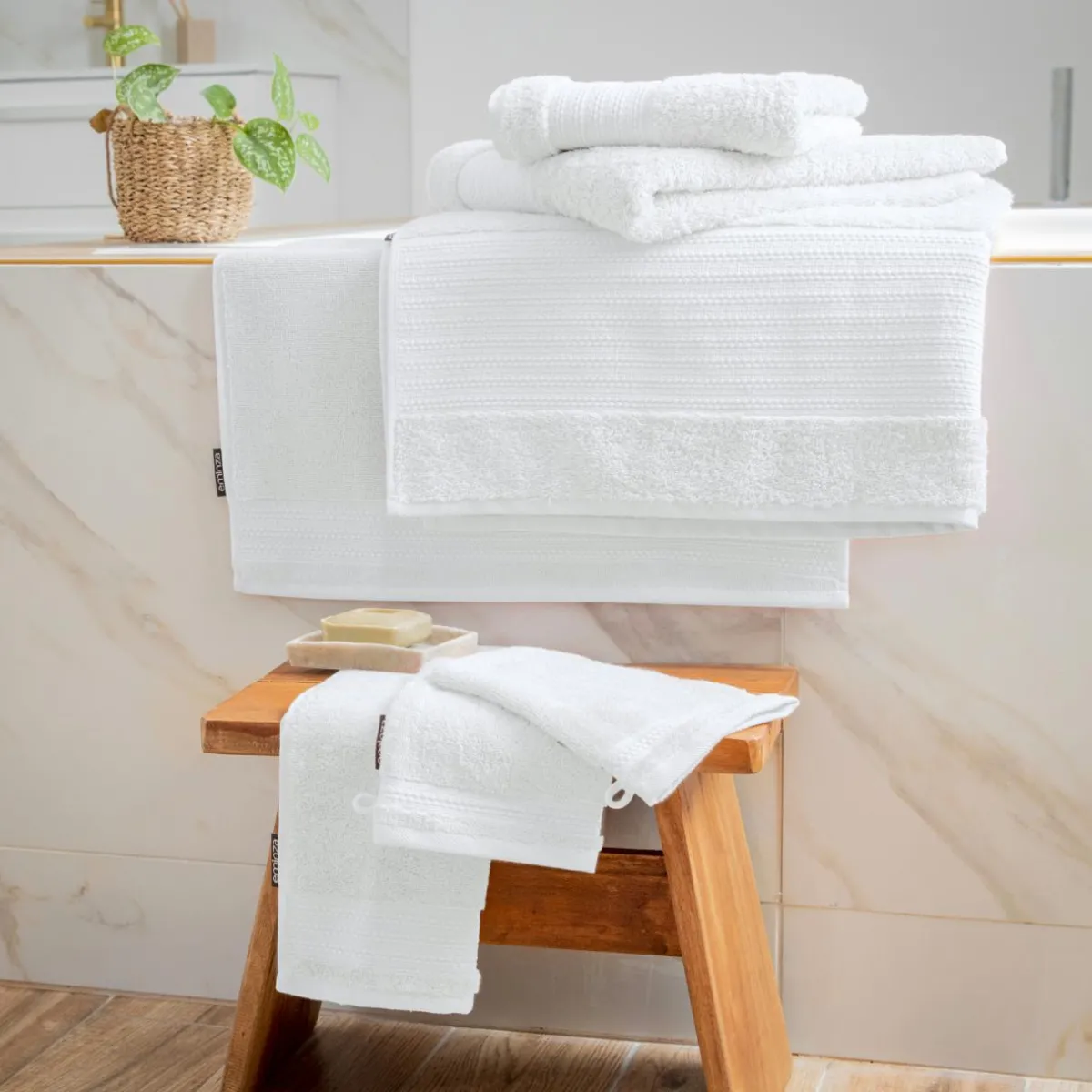 EMINZA Lot de 2 gants de toilette coton bio (15 x 21 cm) Méline chantilly Blanc Outlet
