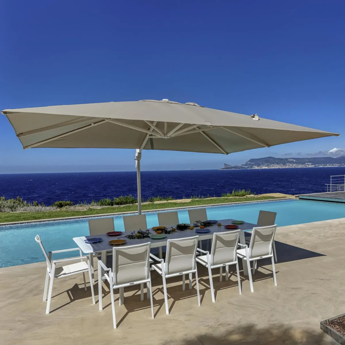 MOBELLIA Parasol déporté rectangulaire aluminium (4 x 3 m) Yucatan Blanc et Taupe Hot