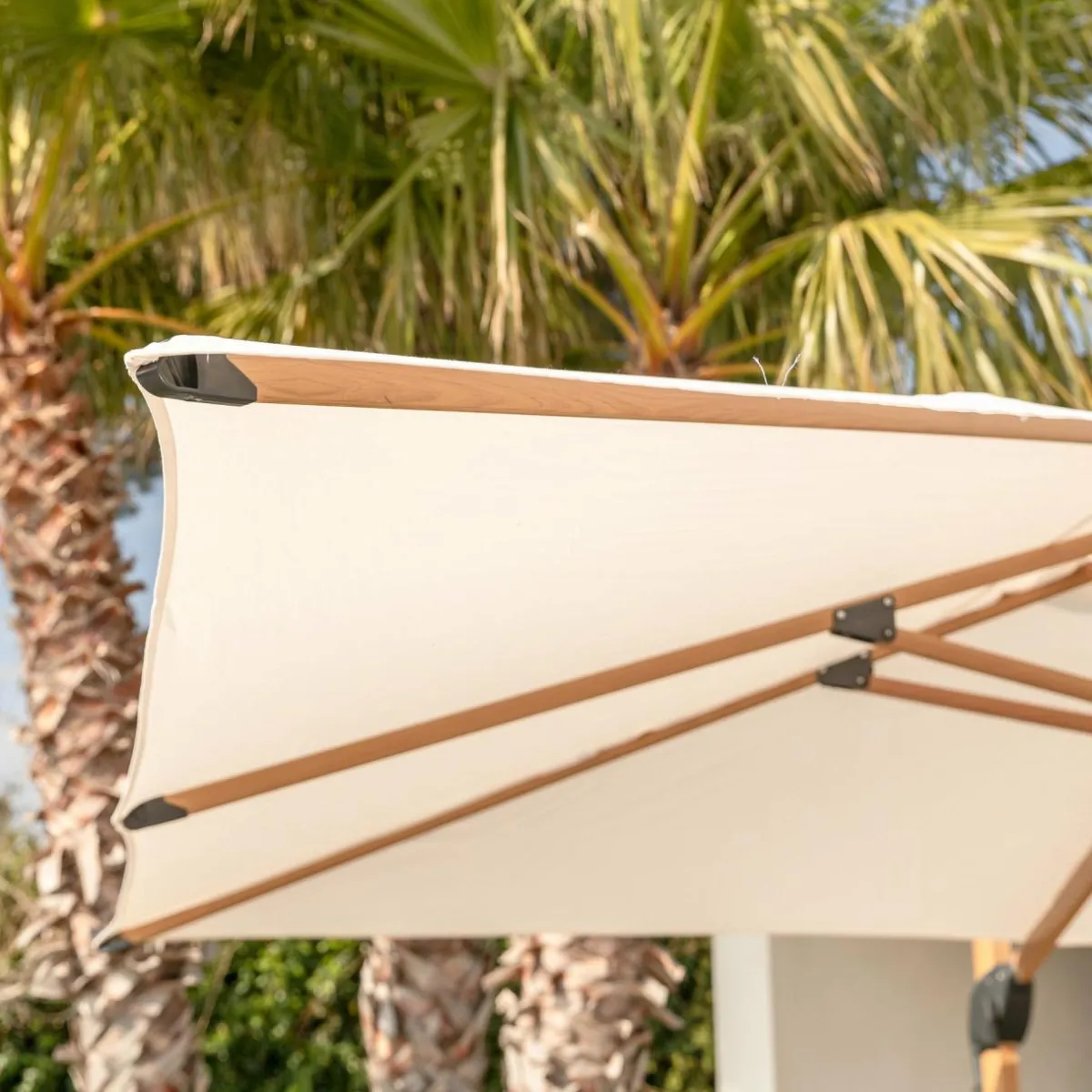 MOBELLIA Parasol déporté rectangulaire aluminium (4 x 3 m) Yucatan effet Bois et blanc Effet bois - blanc