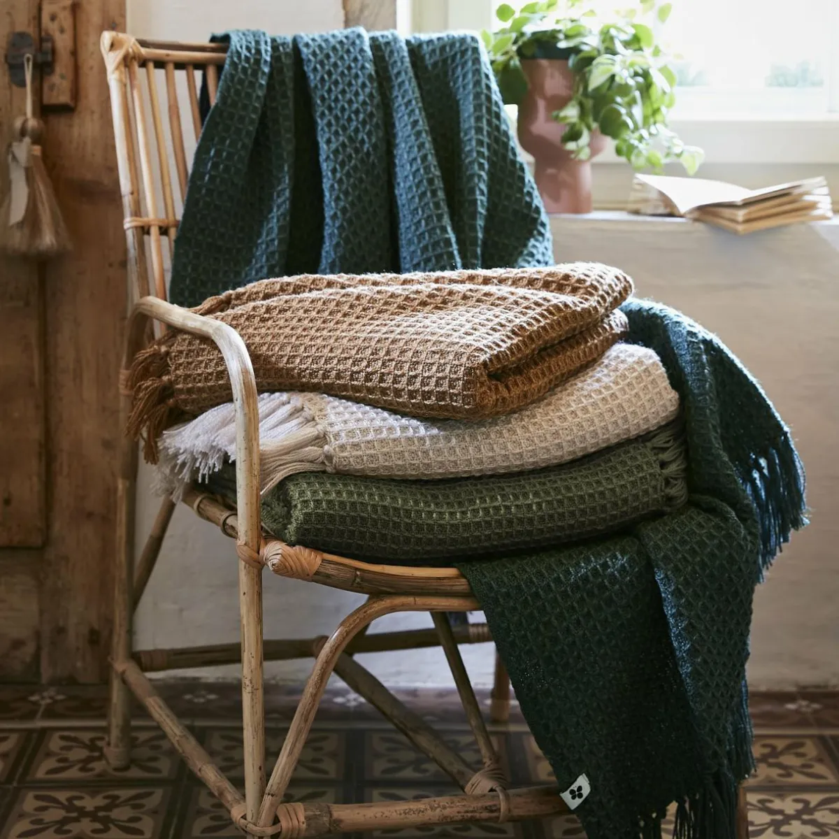L'EFFET PAPILLON Plaid canapé matière recyclée (130 x 160 cm) Gabin Camel Hot