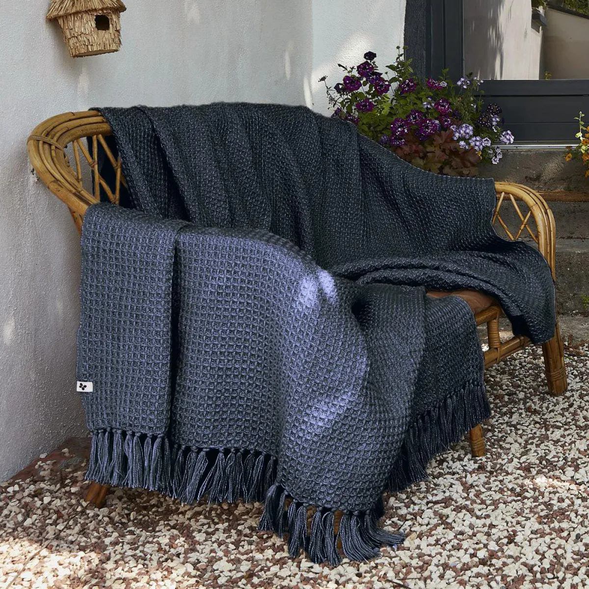 L'EFFET PAPILLON Plaid canapé matière recyclée (180 x 220 cm) Gabin Bleu nuit Best