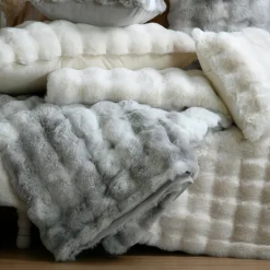 STOF Plaid fausse fourrure (130 x 150 cm) Nebraska perle Gris Discount