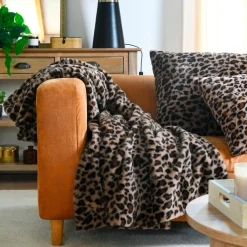 STOF Plaid fausse fourrure léopard (130 x 160 cm) Fauves Camel Outlet