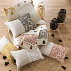 DOUCEUR D'INTERIEUR Rideau oeillets pompons (140 x 240 cm) Isalina Blanc Hot