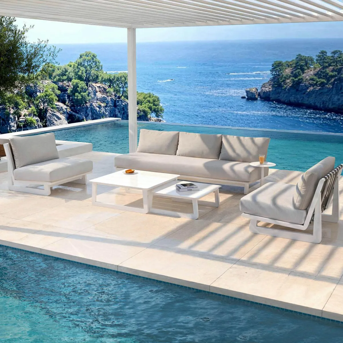 MOBELLIA Salon de jardin aluminium 5 places Long Beach Blanc Best