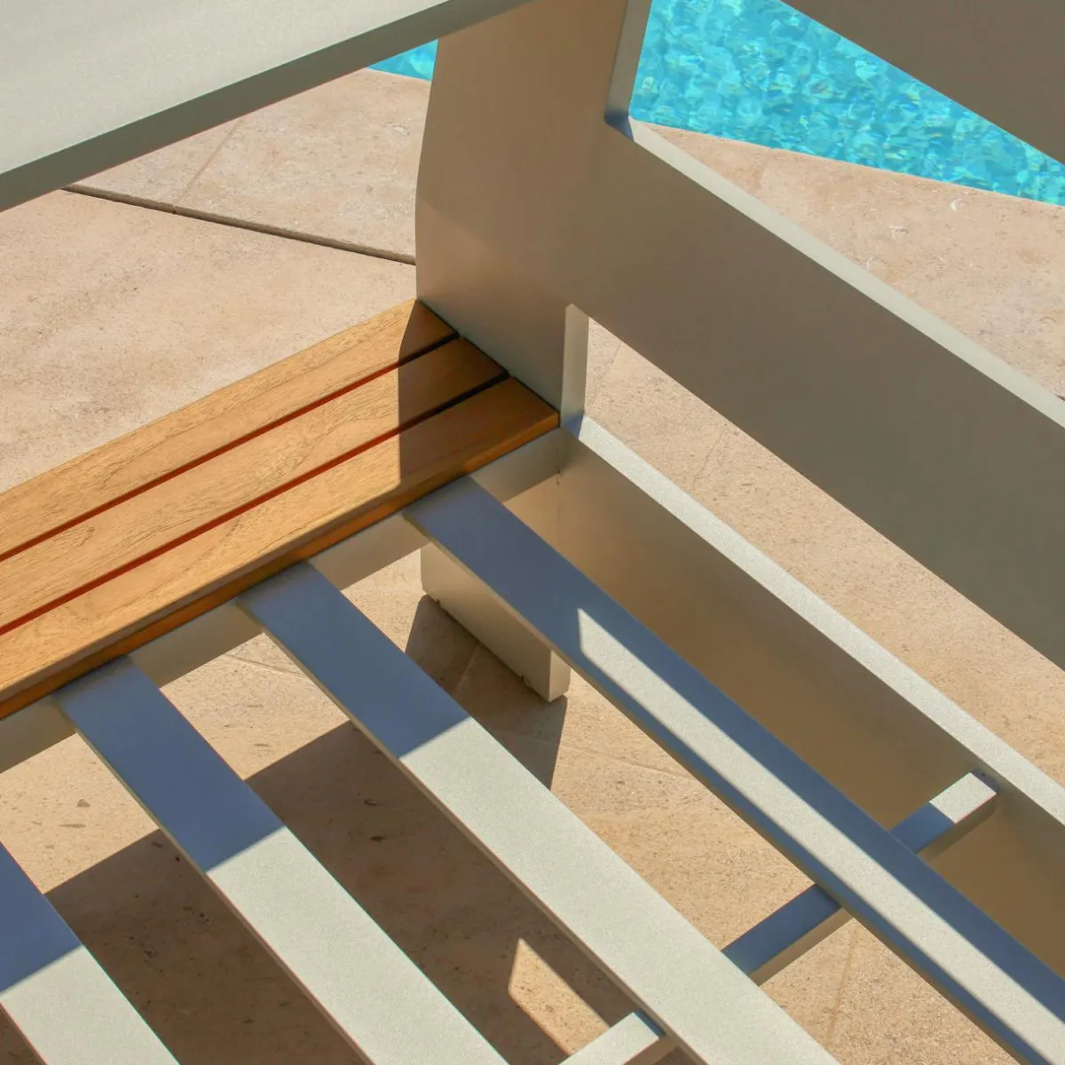 MOBELLIA Salon de jardin aluminium et bois teck 5 places Antibes Crème Beige Discount
