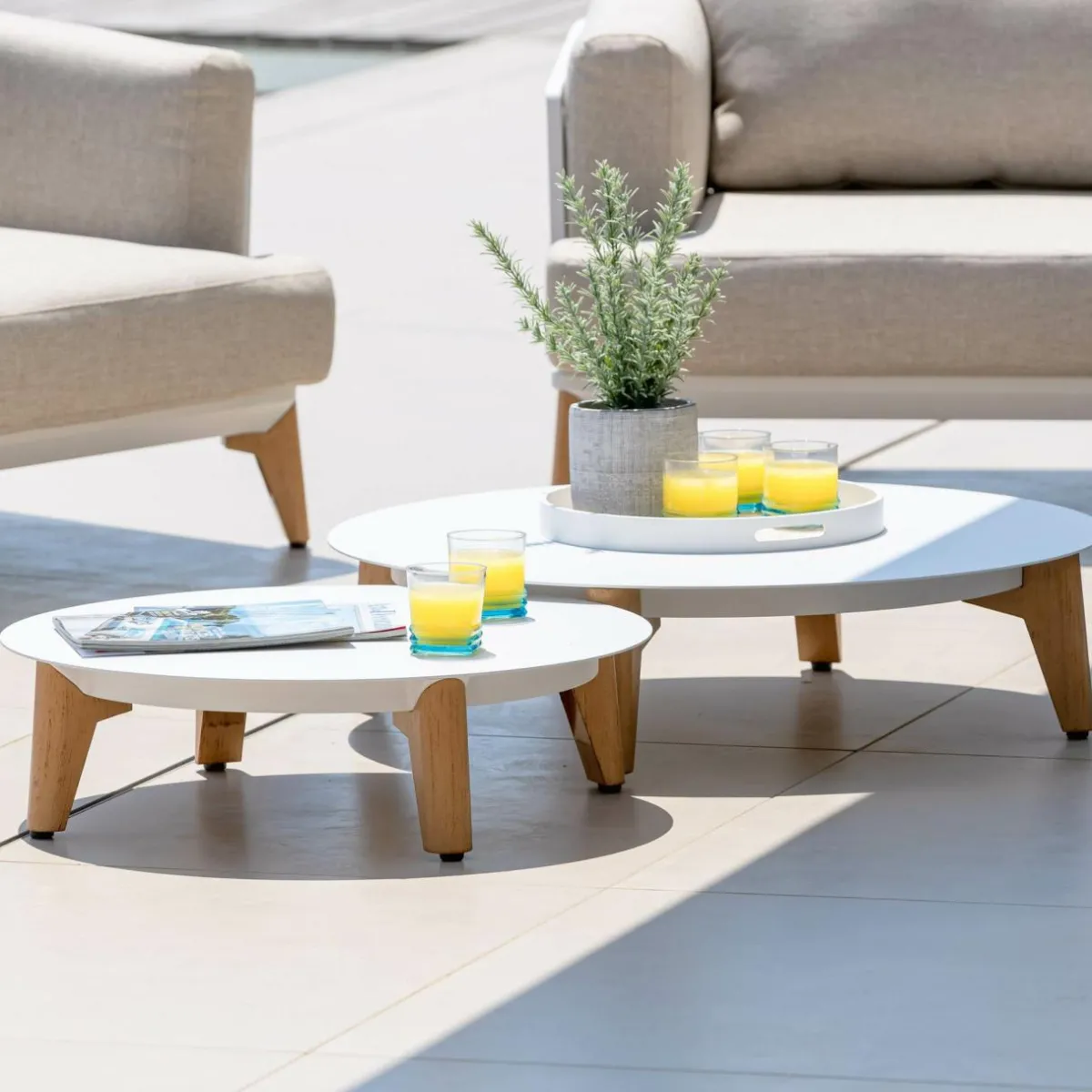 MOBELLIA Salon de jardin aluminium 5 places 4 pcs Monte Carlo Blanc et beige Blanc - Beige New