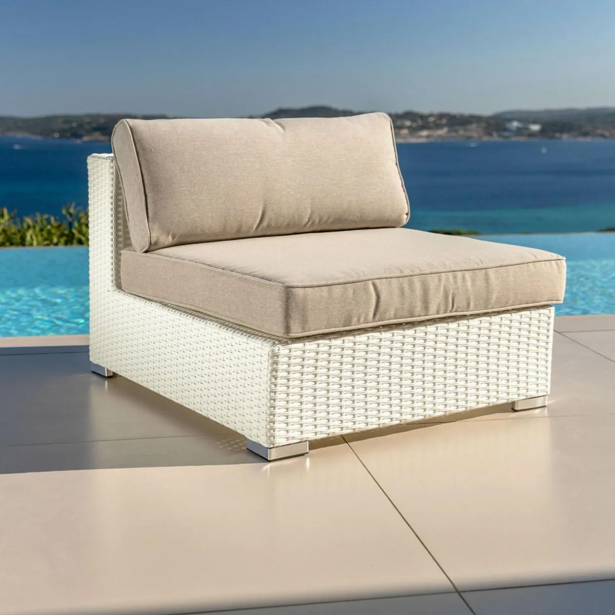 MOBELLIA Salon de jardin d'angle en résine tressée 5 places Palma Blanc et taupe Tressé Blanc - Taupe New