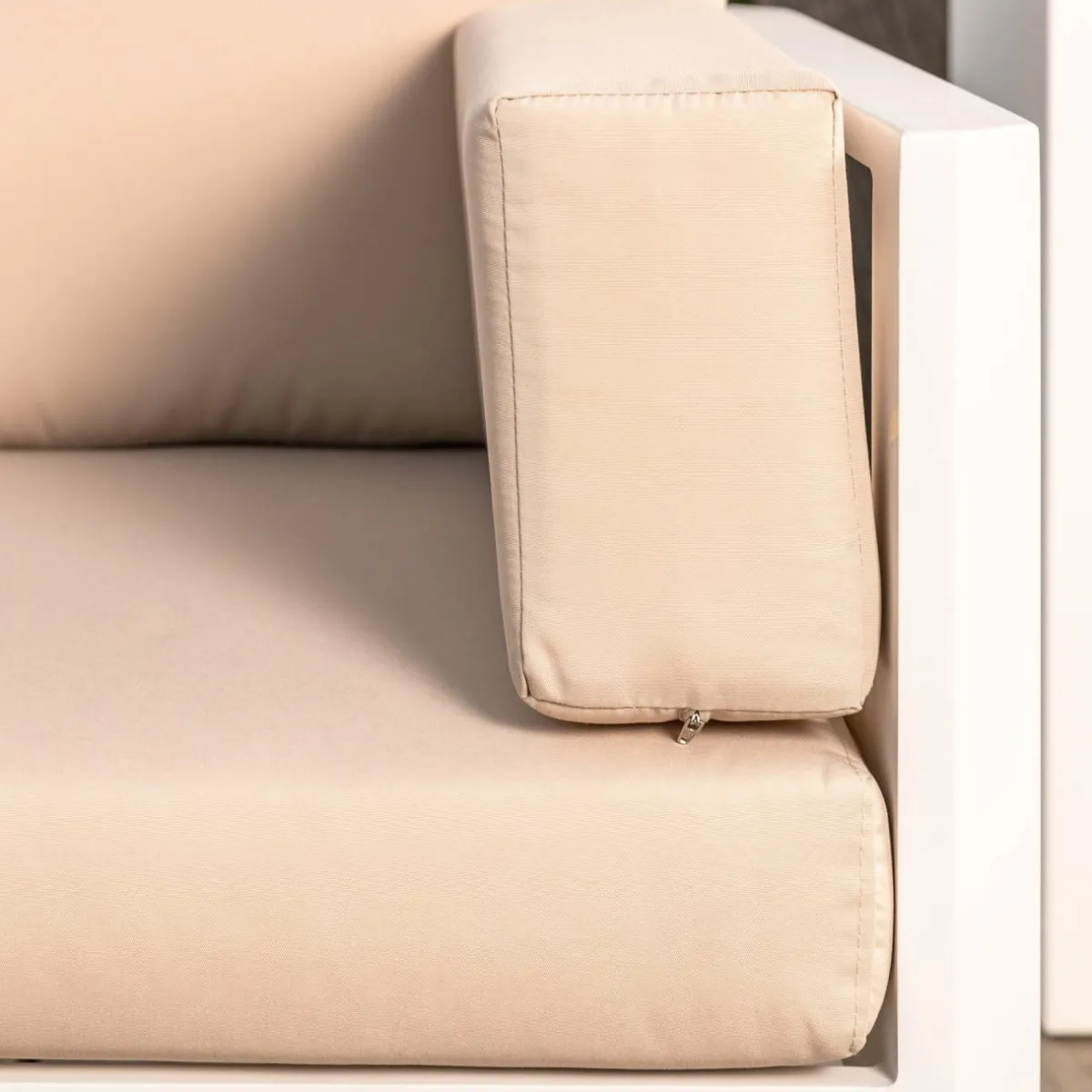 MOBELLIA Salon de jardin d'angle en aluminium 6 places Ostara et taupe Blanc Outlet