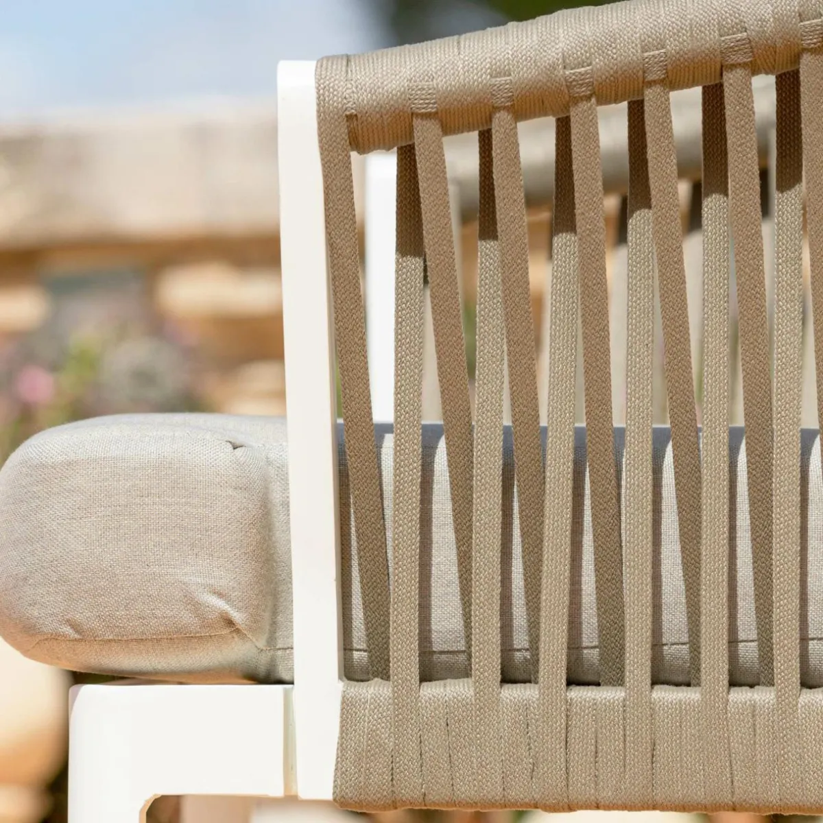 MOBELLIA Salon de jardin en aluminium 2 places 3 pcs Amalfi Blanc et taupe Blanc - Taupe Clearance