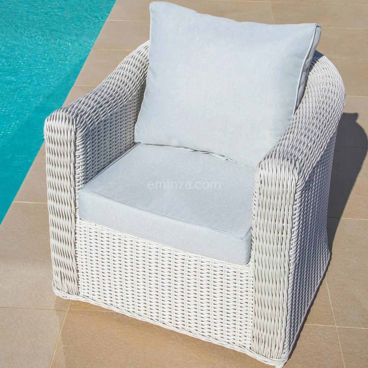MOBELLIA Salon de jardin en résine tressée 4 places 4 pcs Calvi Blanc et gris clair Tressé Blanc - Gris clair Outlet