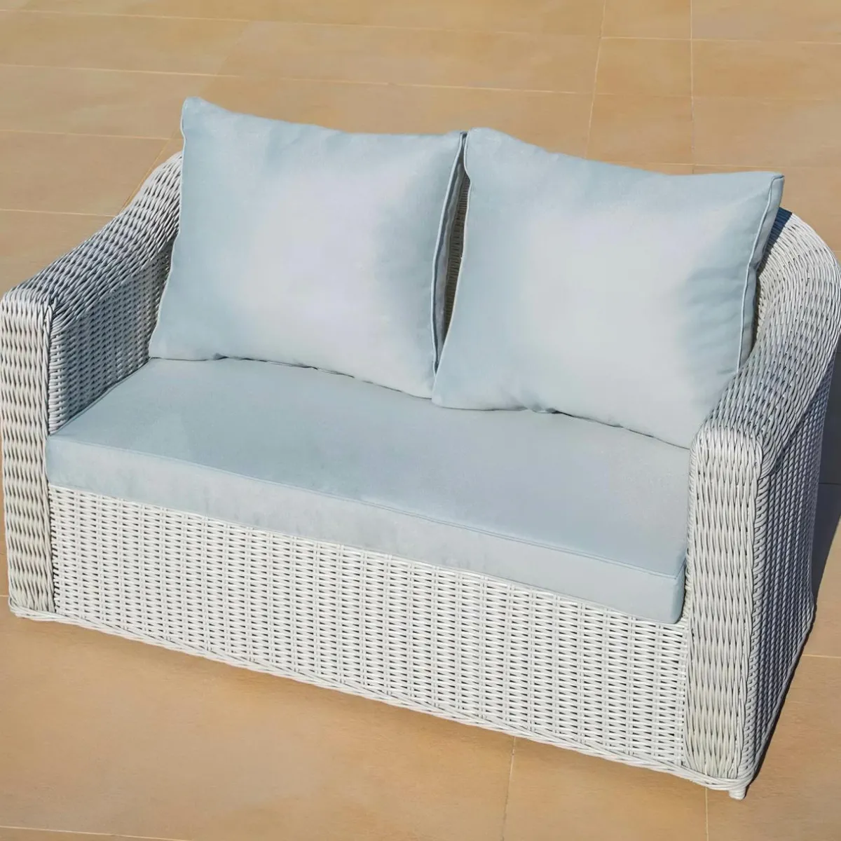 MOBELLIA Salon de jardin en résine tressée 4 places 4 pcs Calvi Blanc et gris clair Tressé Blanc - Gris clair Outlet