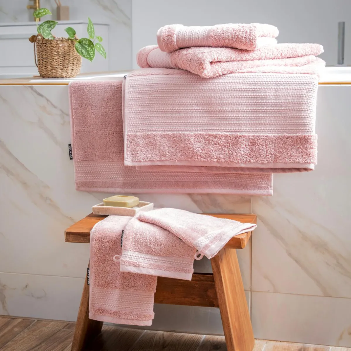 EMINZA Serviette de bain coton bio (50 x 90 cm) Méline Rose Pêche Sale