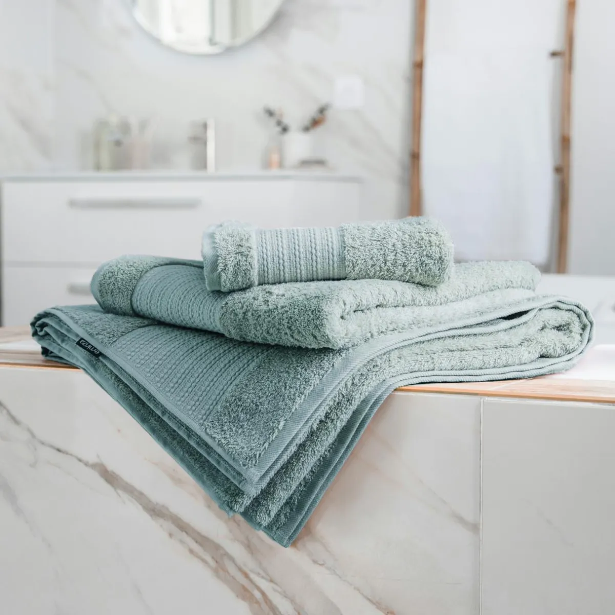 EMINZA Serviette de bain coton bio (50 x 90 cm) Méline Bleu glacier Discount