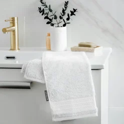 EMINZA Serviette de bain coton bio (30 x 50 cm) Méline chantilly Blanc Hot