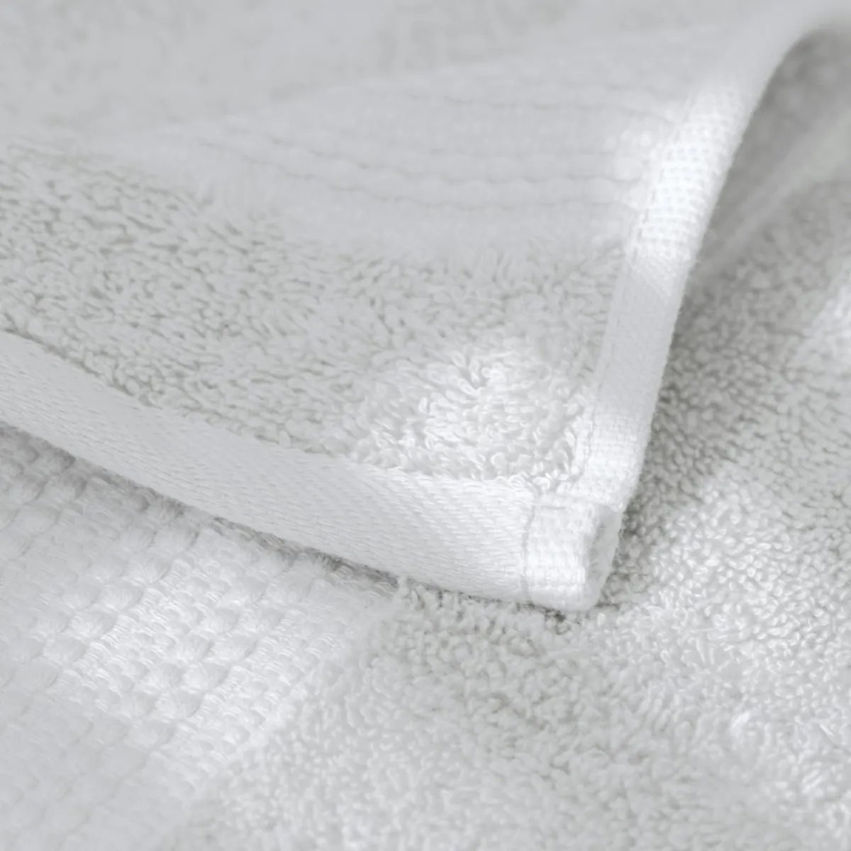 EMINZA Serviette de bain coton bio (30 x 50 cm) Méline chantilly Blanc Hot